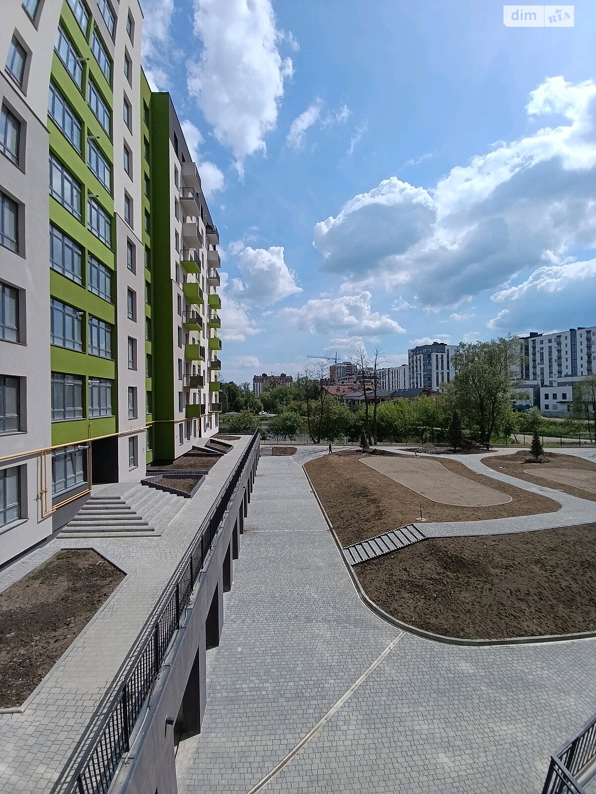 Продаж трикімнатної квартири в Івано-Франківську, на вул. Приозерна 24, кв. 33, фото 1 Продаж трикімнатної квартири в Івано-Франківську, на вул. Приозерна 24, кв. 33, фото 1