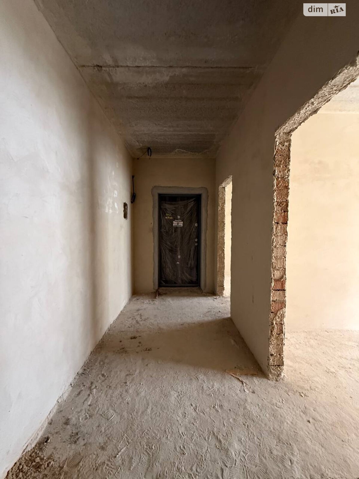 Продажа трехкомнатной квартиры в Ивано-Франковске, на ул. Приозерная, фото 1 Продажа трехкомнатной квартиры в Ивано-Франковске, на ул. Приозерная, фото 1