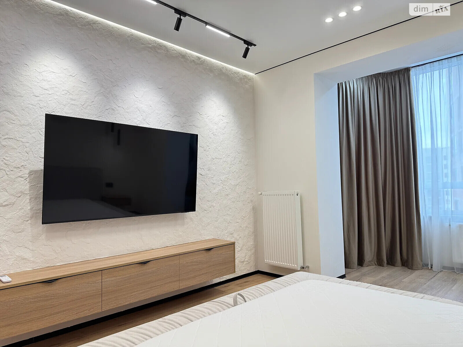 Продажа трехкомнатной квартиры в Криховцах, на ул. Приозерная 2, фото 1