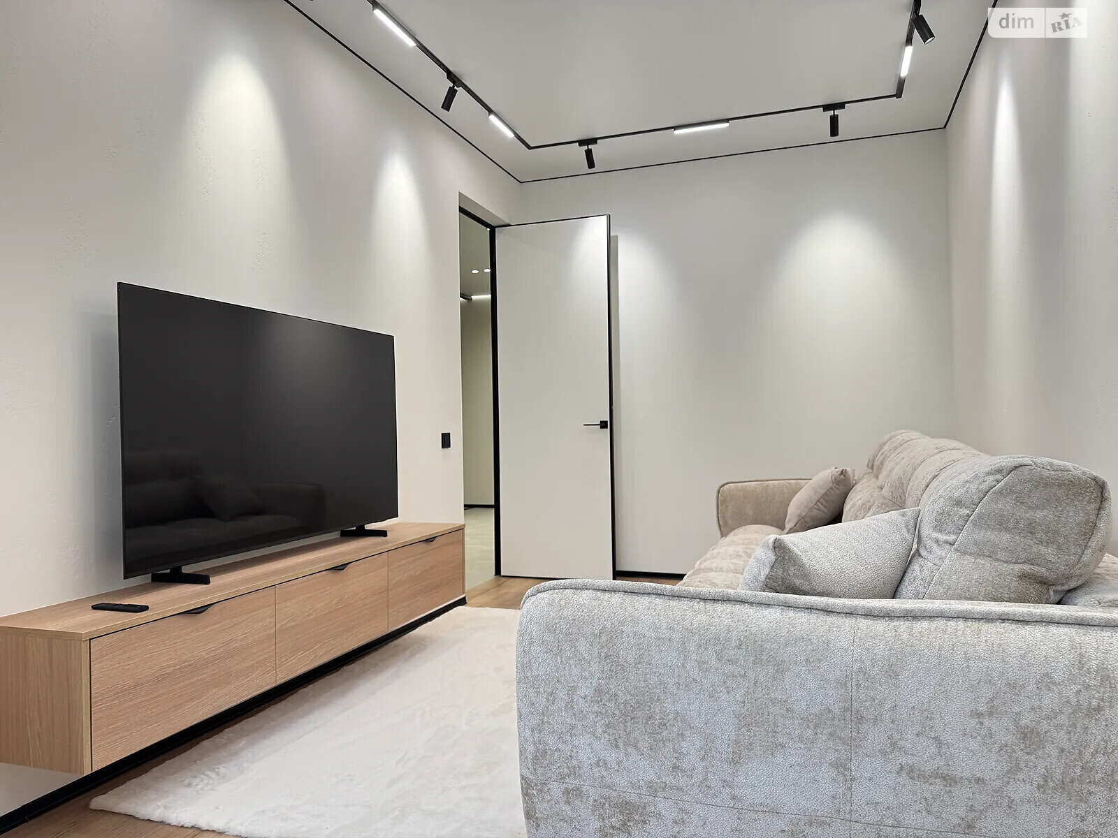 Продажа трехкомнатной квартиры в Криховцах, на ул. Приозерная 2, фото 1