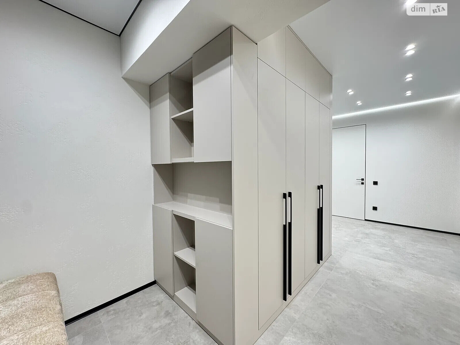 Продажа трехкомнатной квартиры в Криховцах, на ул. Приозерная 2, фото 1