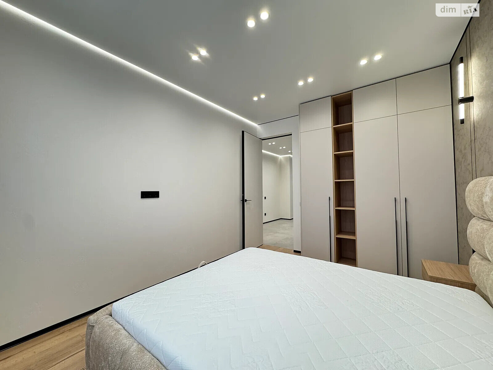 Продажа трехкомнатной квартиры в Криховцах, на ул. Приозерная 2, фото 1