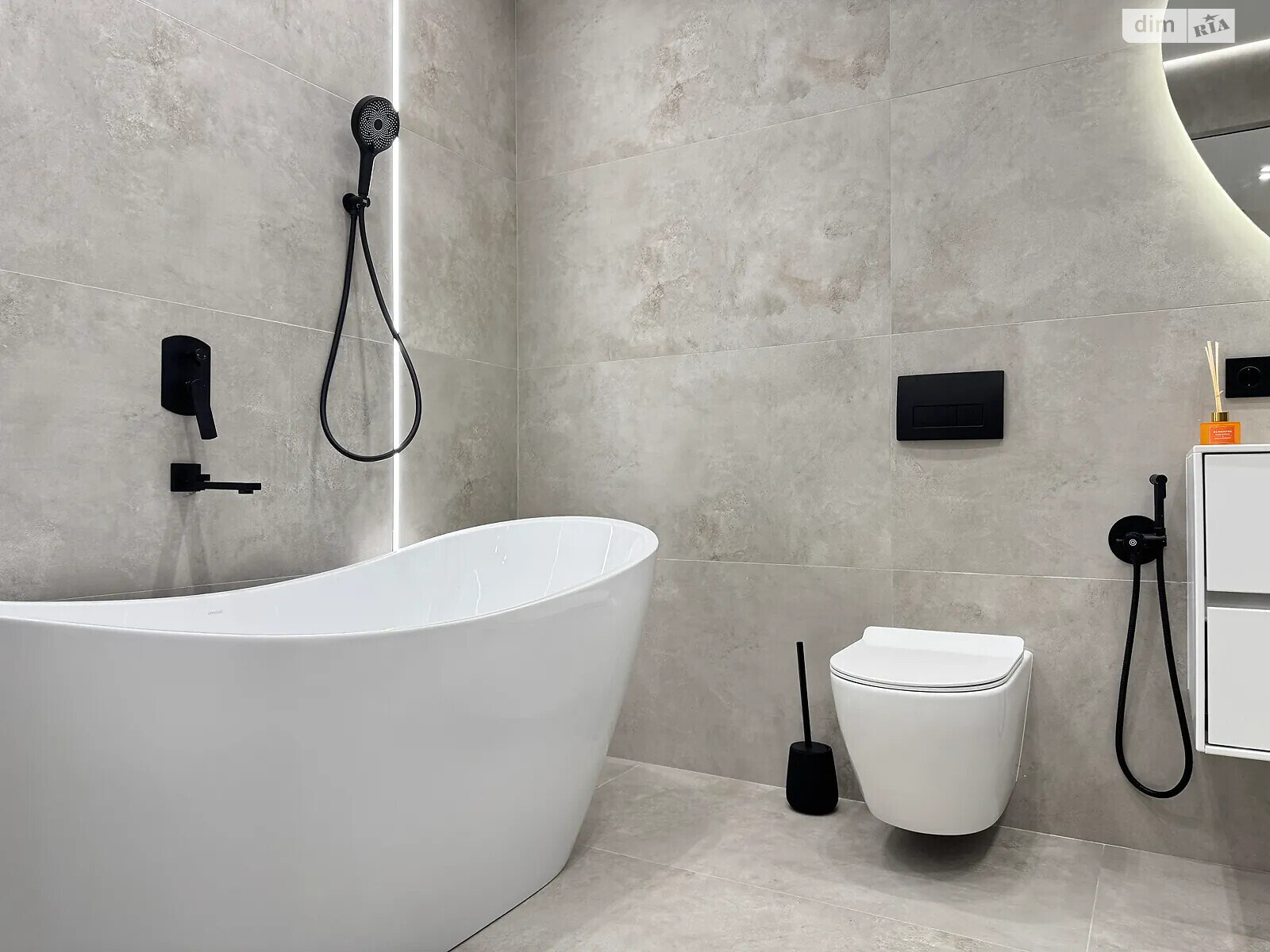 Продажа трехкомнатной квартиры в Криховцах, на ул. Приозерная 2, фото 1