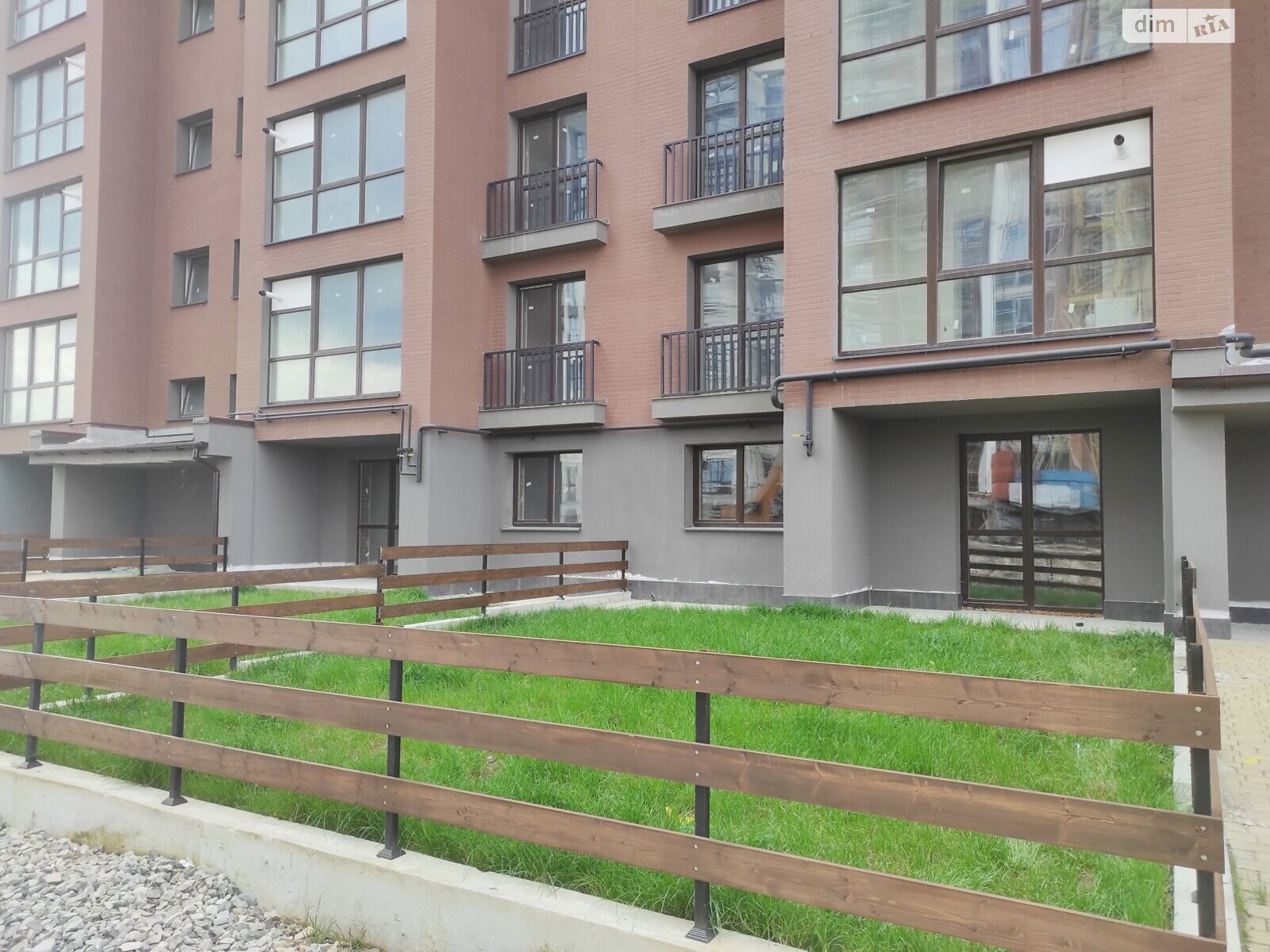 Продажа однокомнатной квартиры в Ивано-Франковске, на ул. Ребета Л. 10Д, район Центр фото 1