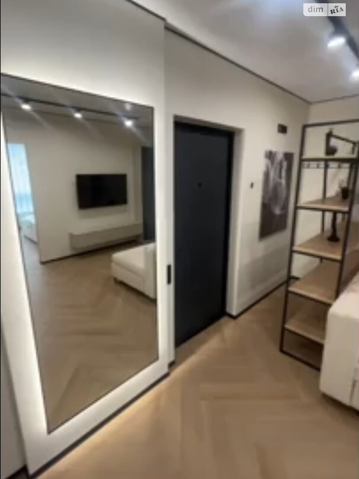 Продаж двокімнатної квартири в Івано-Франківську, на вул. Героїв Миколаєва 43, район Рінь фото 1