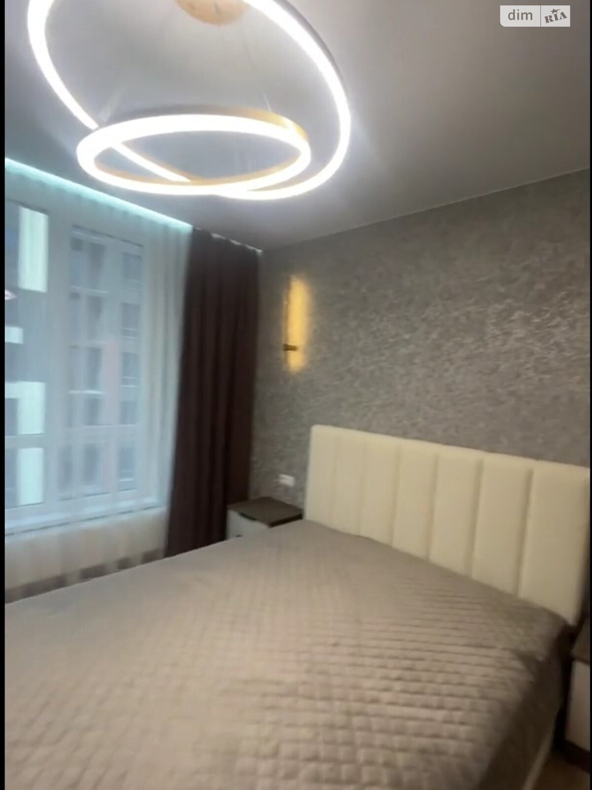 Продаж двокімнатної квартири в Івано-Франківську, на вул. Героїв Миколаєва 43, район Рінь фото 1