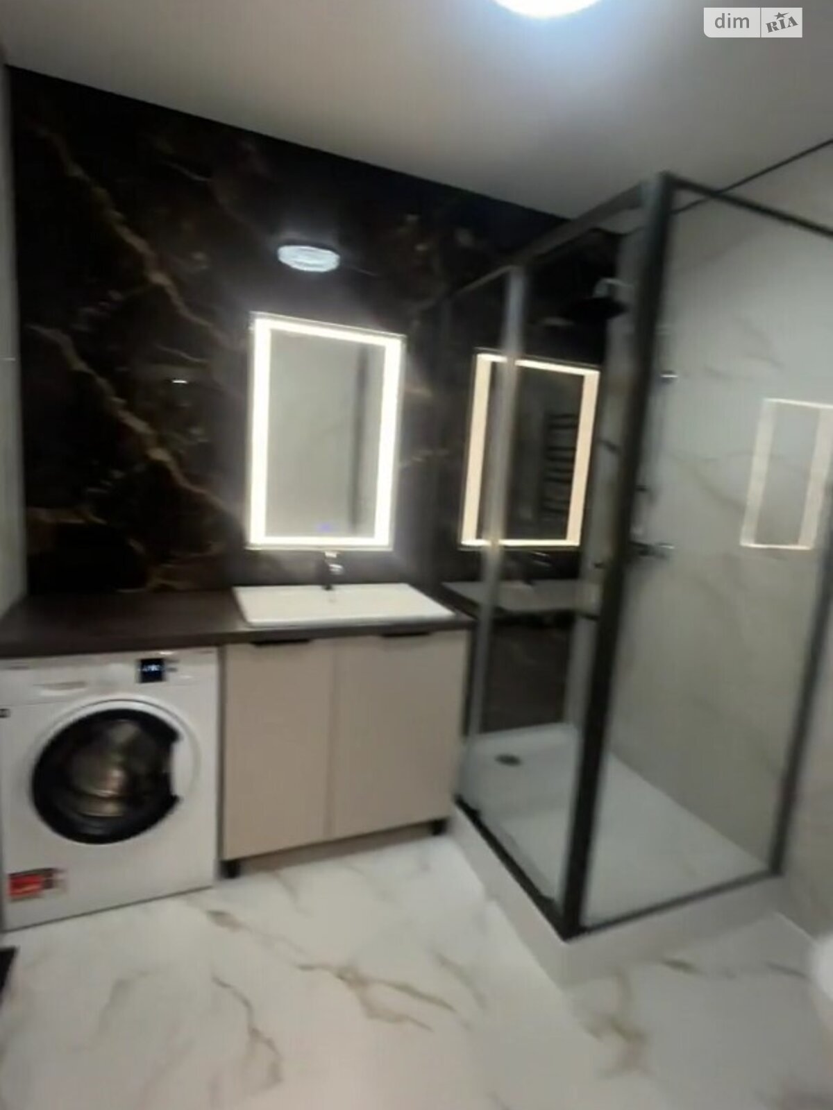 Продаж двокімнатної квартири в Івано-Франківську, на вул. Героїв Миколаєва 43, район Рінь фото 1