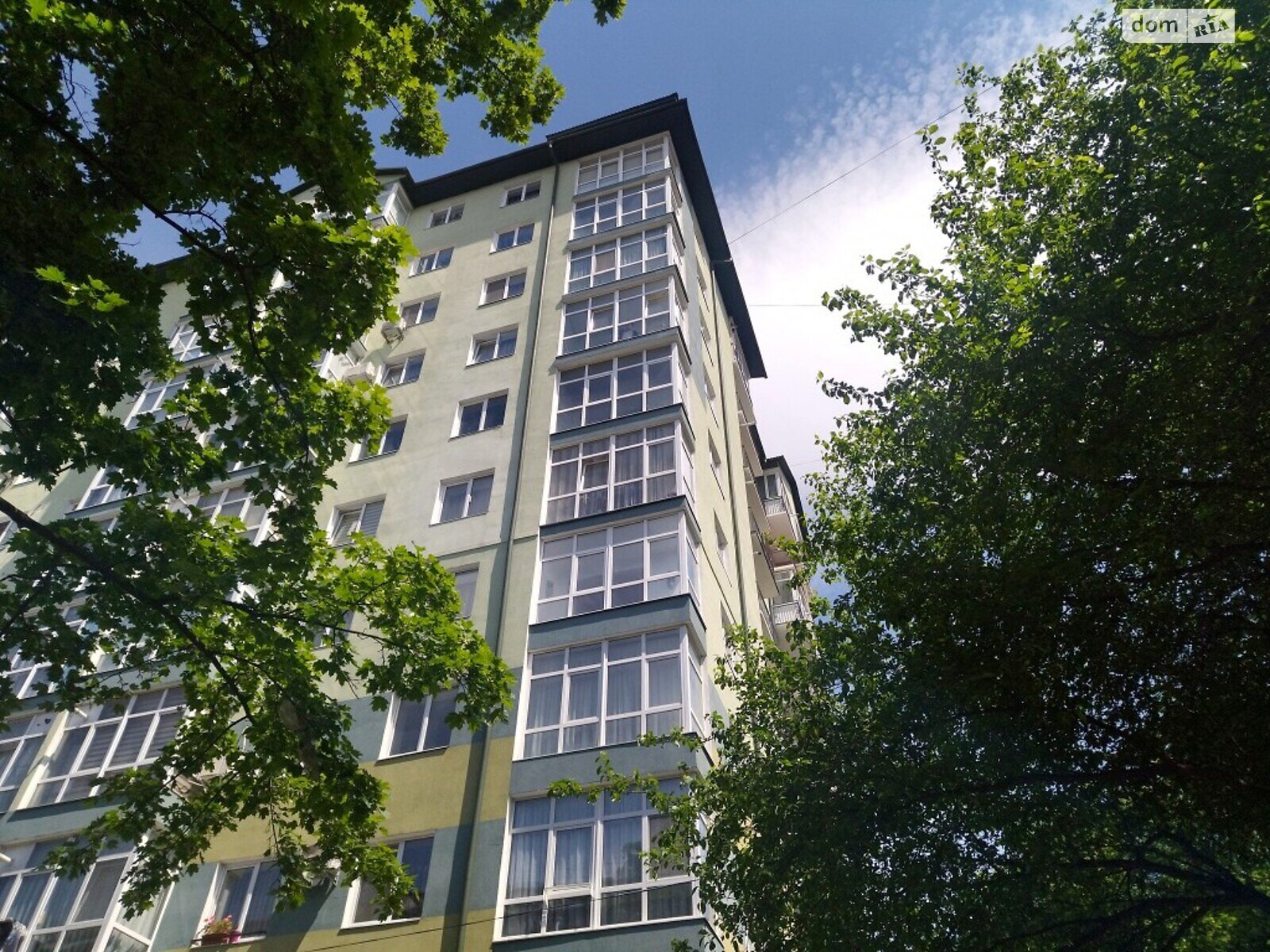 Продажа трехкомнатной квартиры в Ивано-Франковске, на ул. Школьная 5, район Центр фото 1