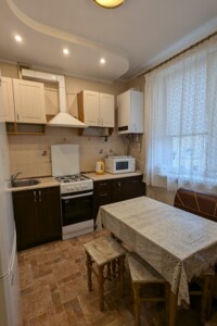 Продаж трикімнатної квартири в Івано-Франківську, на вул. Симоненка Василя 31, район Каскад фото 2