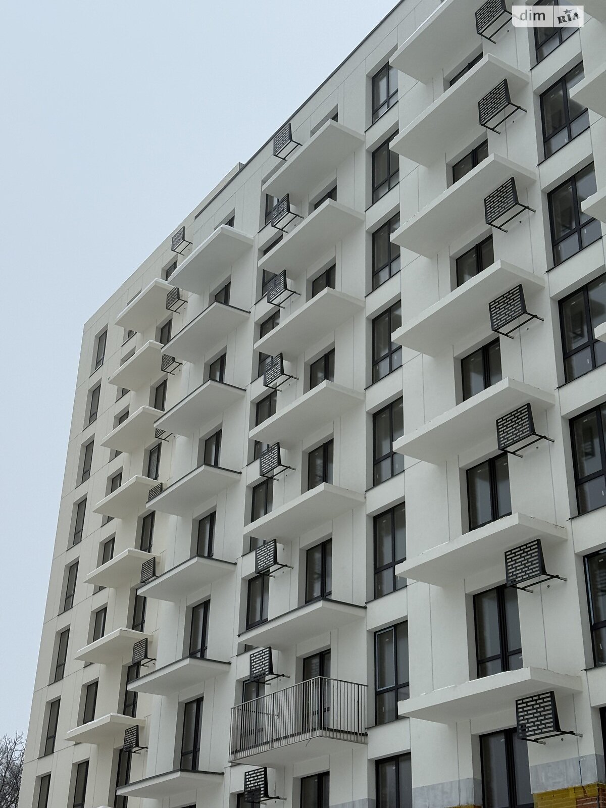 Продажа однокомнатной квартиры в Ивано-Франковске, на ул. Коммунальная, район undefined фото 1