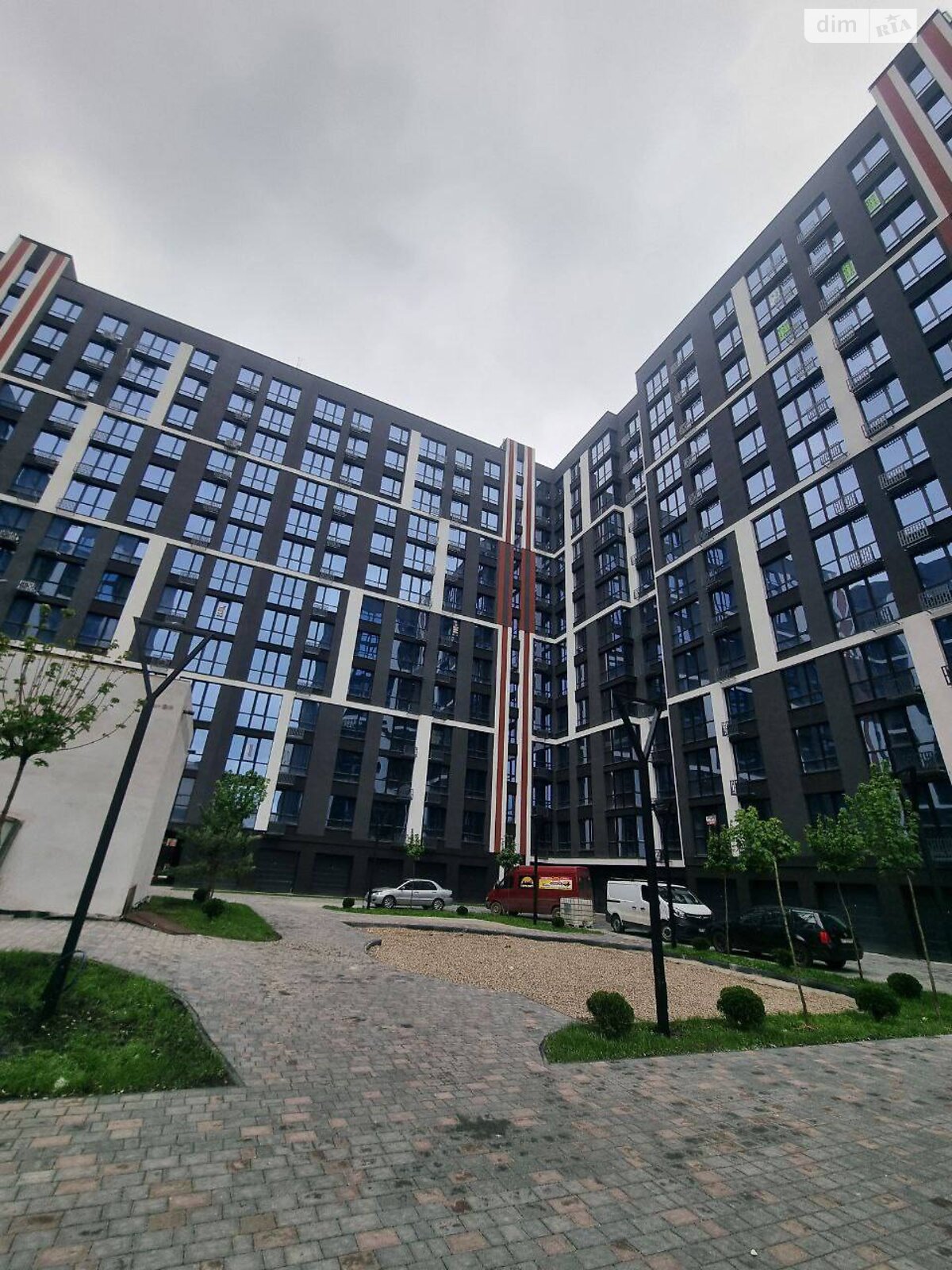 Продаж трикімнатної квартири в Івано-Франківську, на вул. Вовчинецька 223А, район undefined фото 1 Продаж трикімнатної квартири в Івано-Франківську, на вул. Вовчинецька 223А, район undefined фото 1