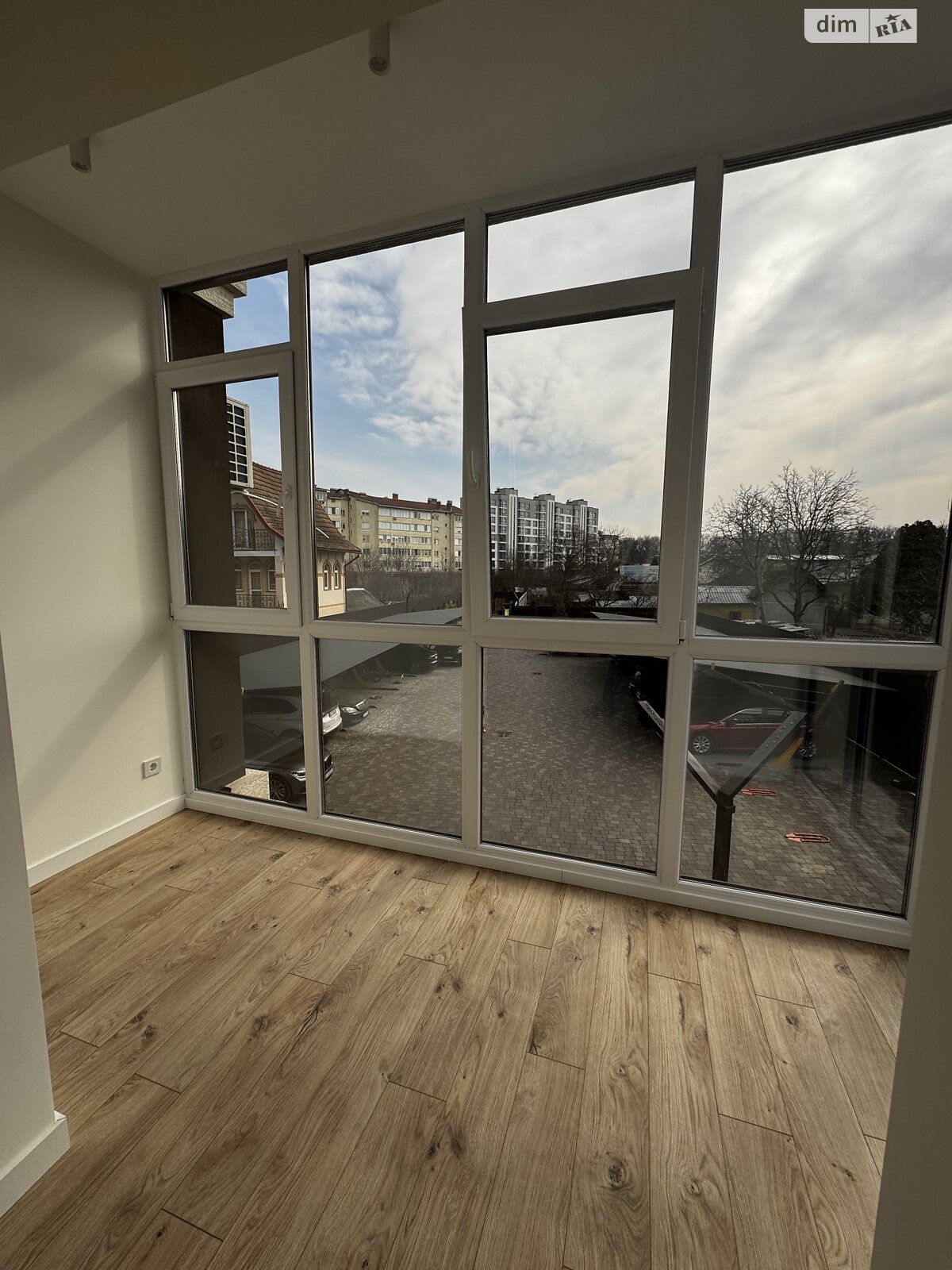 Продажа двухкомнатной квартиры в Ивано-Франковске, на ул. Мира 58В, кв. 3, район Строителей фото 1 Продажа двухкомнатной квартиры в Ивано-Франковске, на ул. Мира 58В, кв. 3, район Строителей фото 1