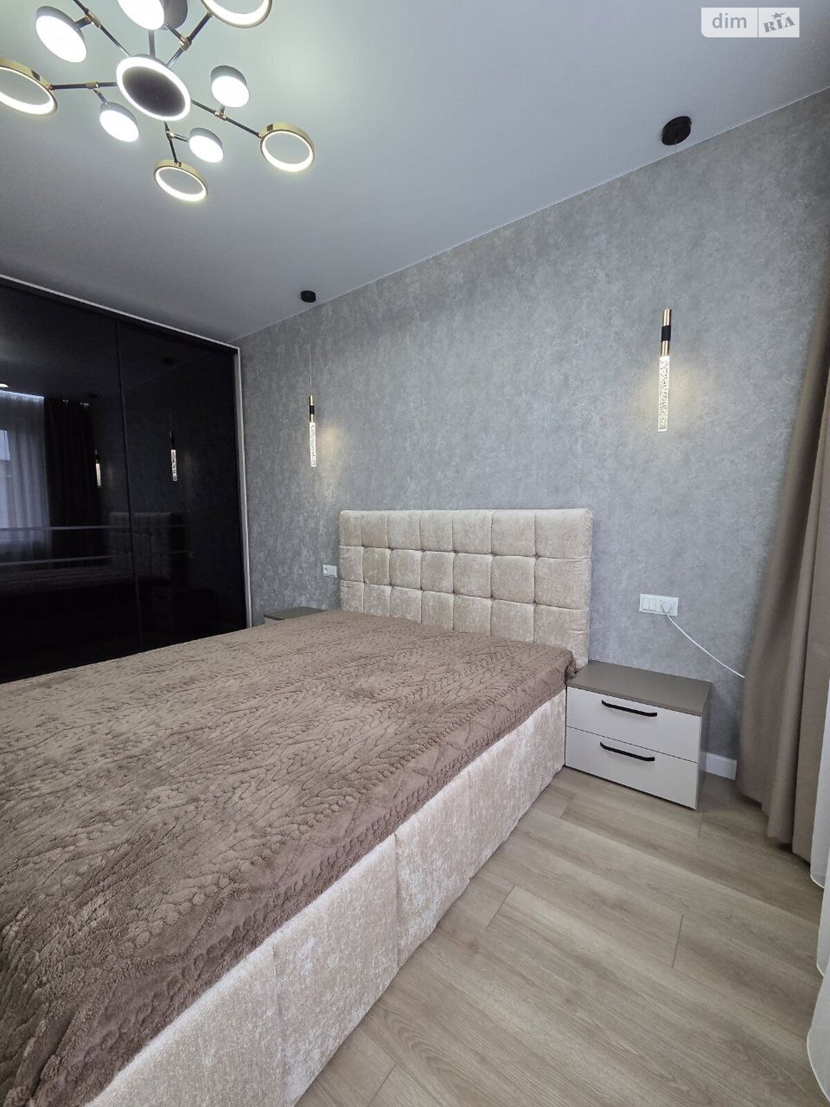 Продаж двокімнатної квартири в Івано-Франківську, на вул. Миру 56, кв. 68, район Будівельників фото 1 Продаж двокімнатної квартири в Івано-Франківську, на вул. Миру 56, кв. 68, район Будівельників фото 1