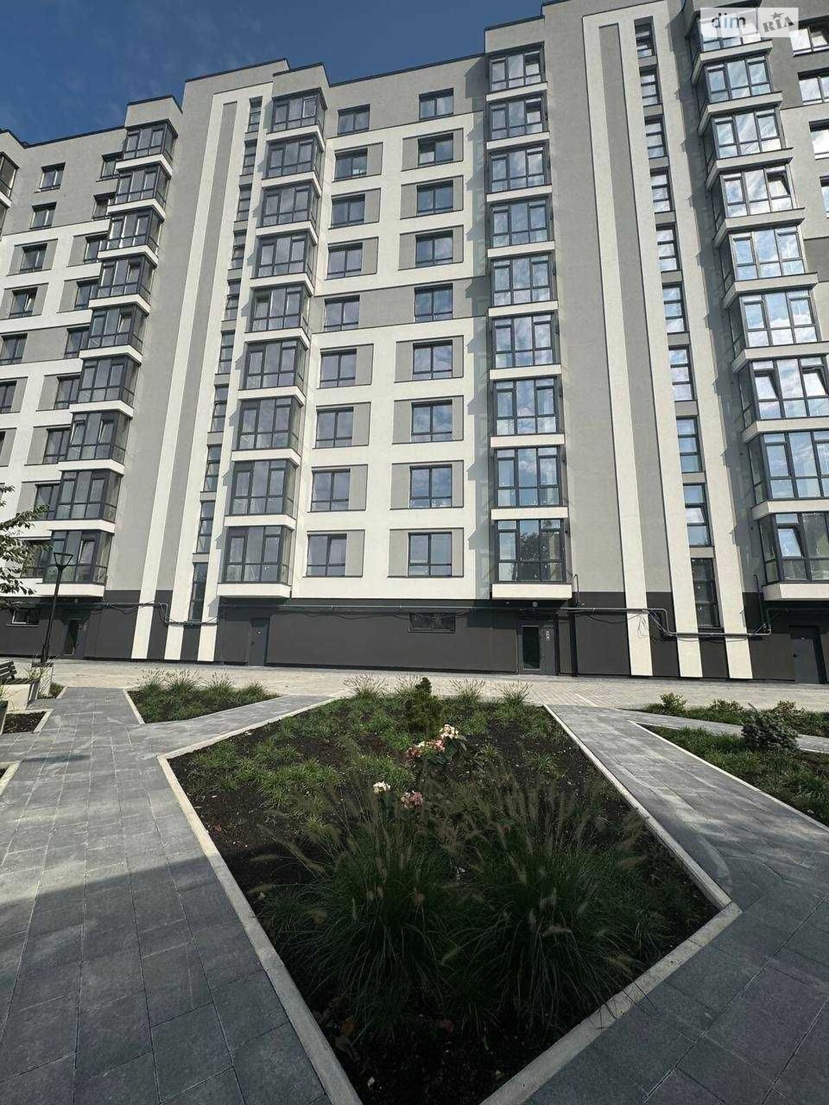 Продажа двухкомнатной квартиры в Ивано-Франковске, на ул. Молодежная, район Строителей фото 1 Продажа двухкомнатной квартиры в Ивано-Франковске, на ул. Молодежная, район Строителей фото 1