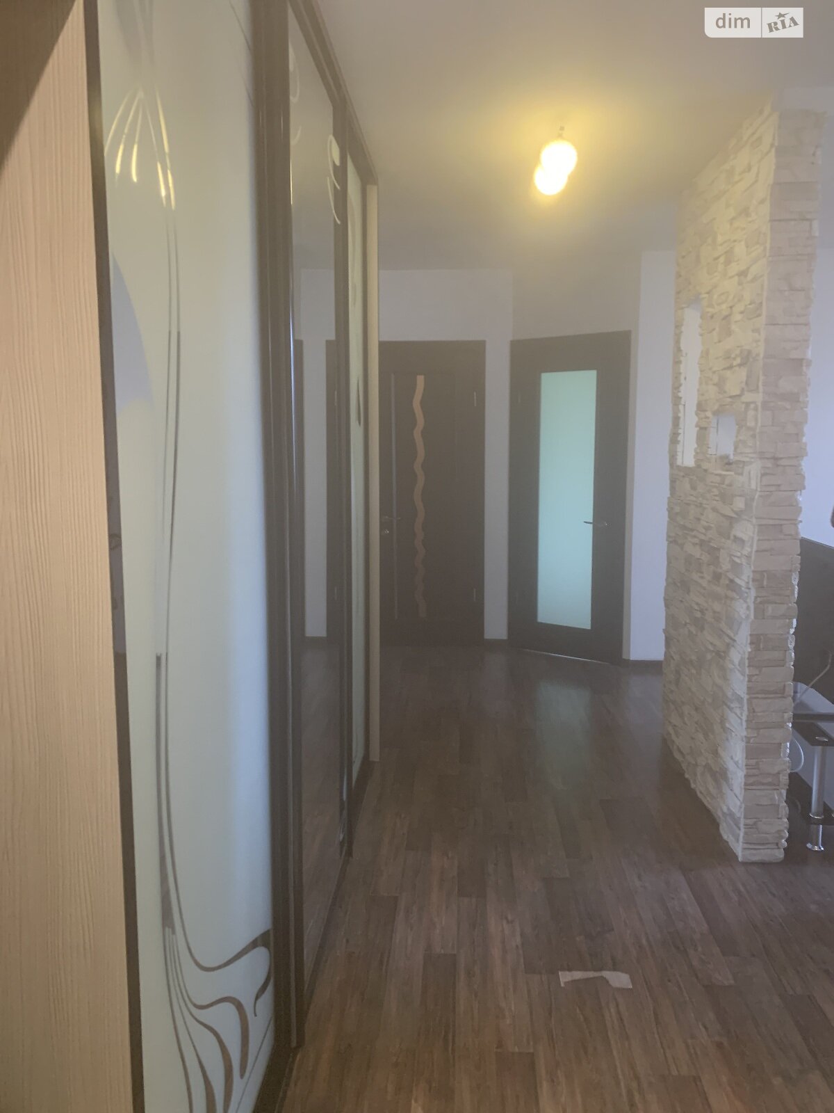 Продаж двокімнатної квартири в Івано-Франківську, на вул. Молодіжна 55, район Будівельників фото 1 Продаж двокімнатної квартири в Івано-Франківську, на вул. Молодіжна 55, район Будівельників фото 1
