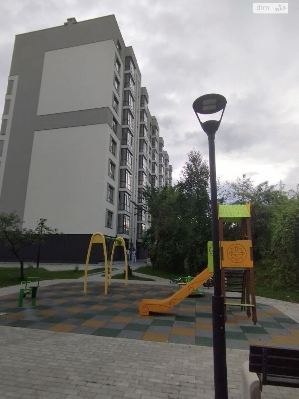 Продаж двокімнатної квартири в Івано-Франківську, на вул. Молодіжна 26, кв. 15, район Будівельників фото 1 Продаж двокімнатної квартири в Івано-Франківську, на вул. Молодіжна 26, кв. 15, район Будівельників фото 1