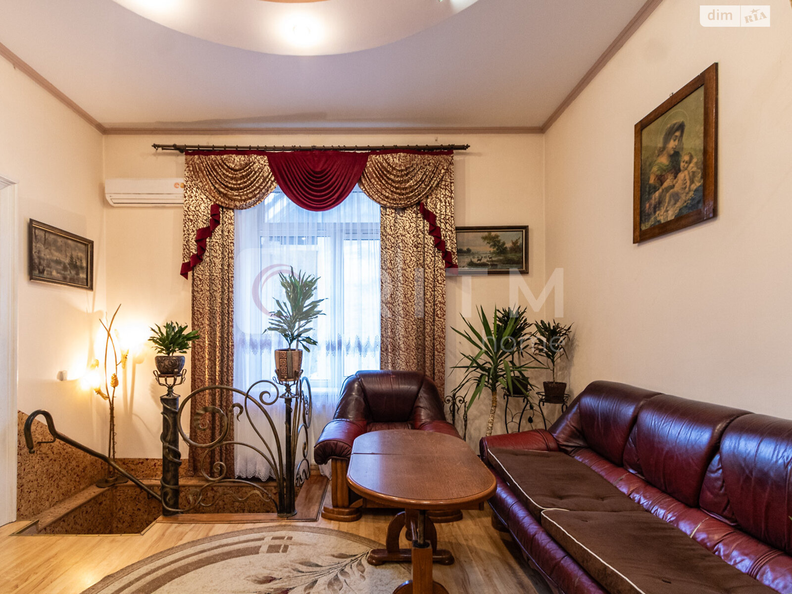 Продажа трехкомнатной квартиры в Ивано-Франковске, на ул. Тараса Шевченко 85, фото 1