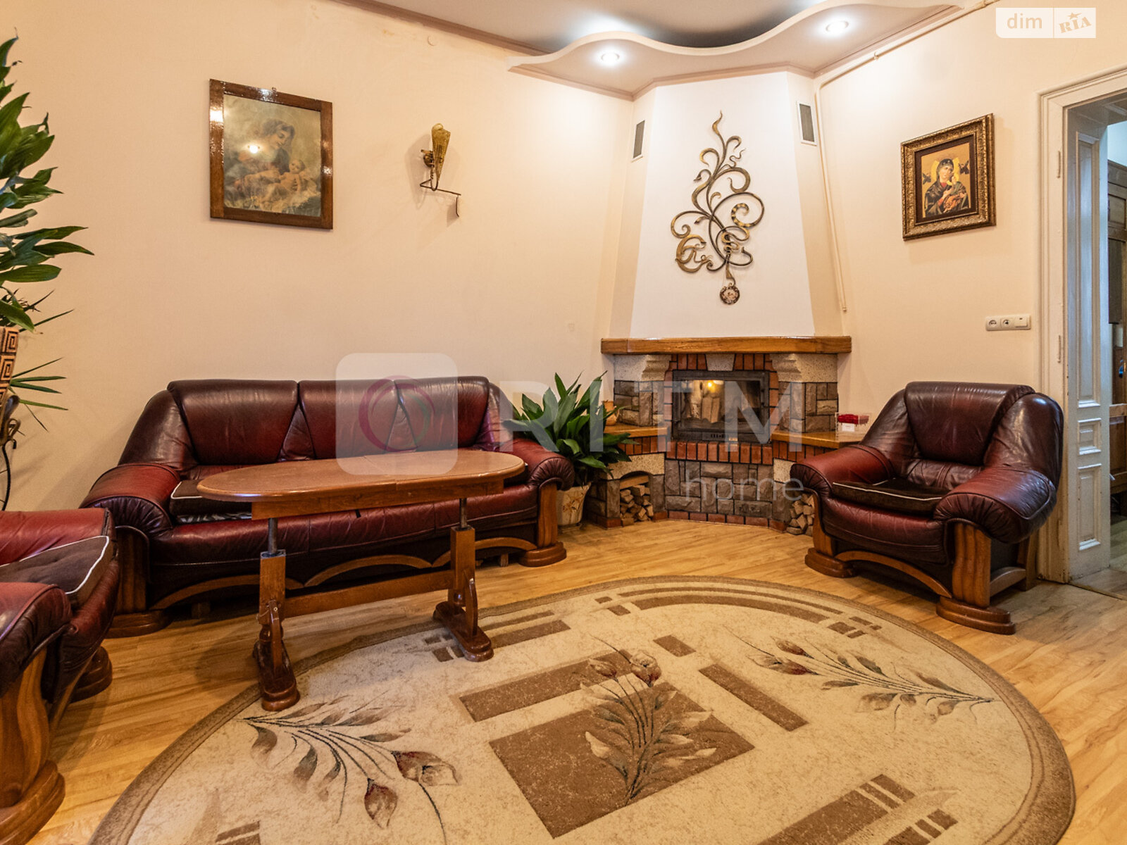 Продажа трехкомнатной квартиры в Ивано-Франковске, на ул. Тараса Шевченко 85, фото 1