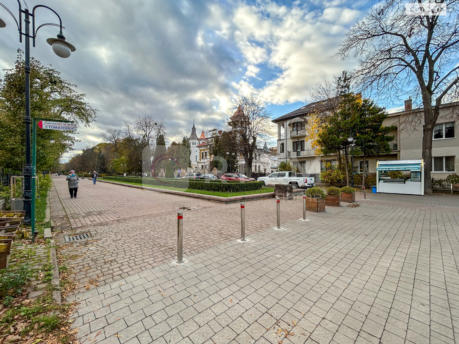 Продажа трехкомнатной квартиры в Ивано-Франковске, на ул. Тараса Шевченко 85, фото 1