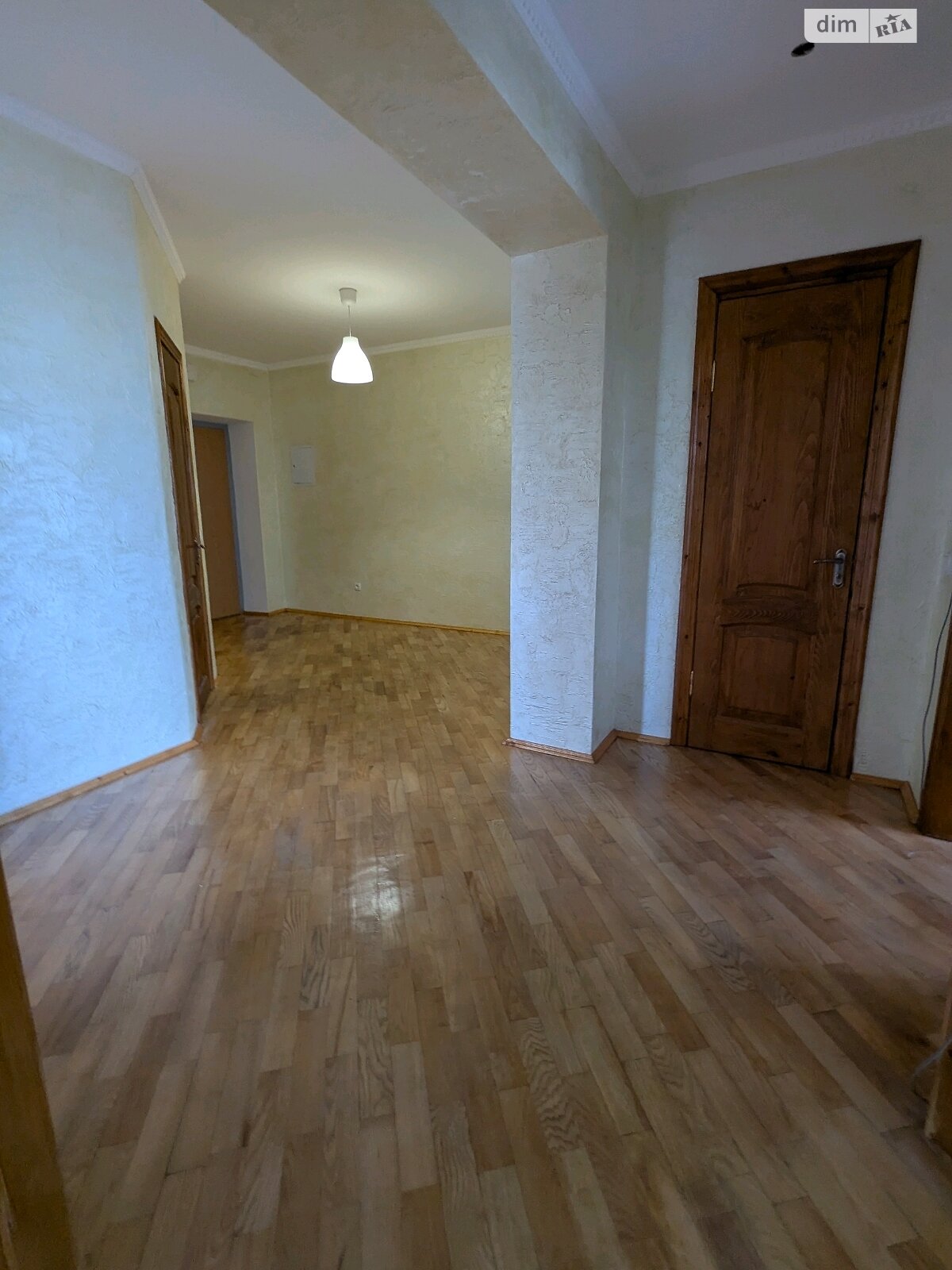Продажа двухкомнатной квартиры в Ивано-Франковске, на ул. Троллейбусная 26, фото 1 Продажа двухкомнатной квартиры в Ивано-Франковске, на ул. Троллейбусная 26, фото 1