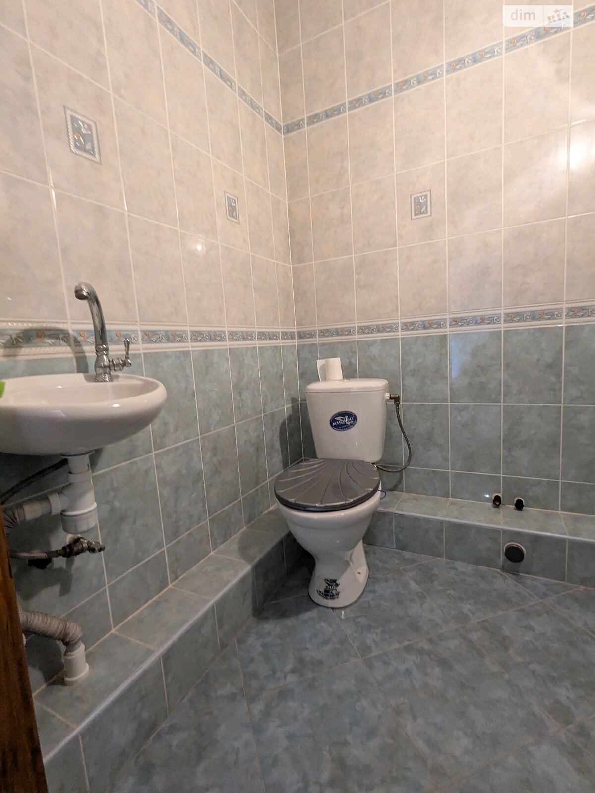 Продажа двухкомнатной квартиры в Ивано-Франковске, на ул. Троллейбусная 26, фото 1 Продажа двухкомнатной квартиры в Ивано-Франковске, на ул. Троллейбусная 26, фото 1