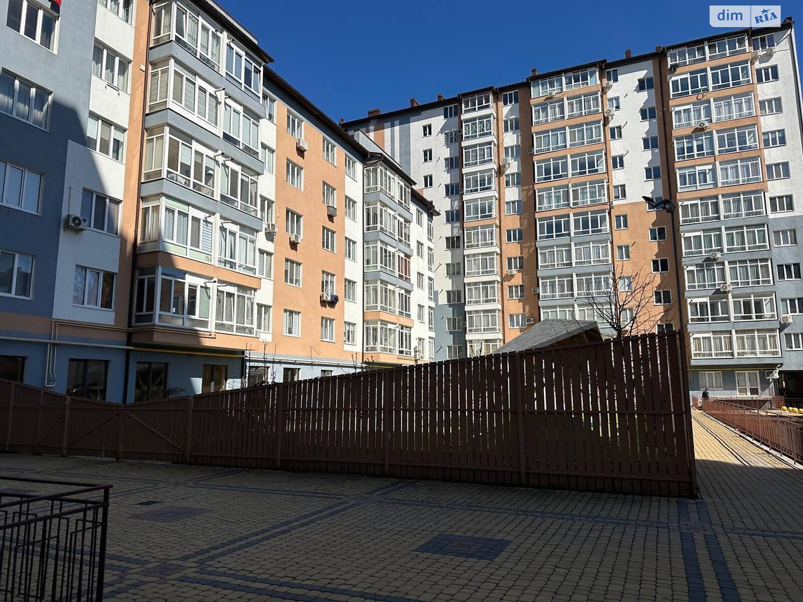 Продажа двухкомнатной квартиры в Ивано-Франковске, на ул. Андрея Мельника 10/3, район Центр фото 1 Продажа двухкомнатной квартиры в Ивано-Франковске, на ул. Андрея Мельника 10/3, район Центр фото 1