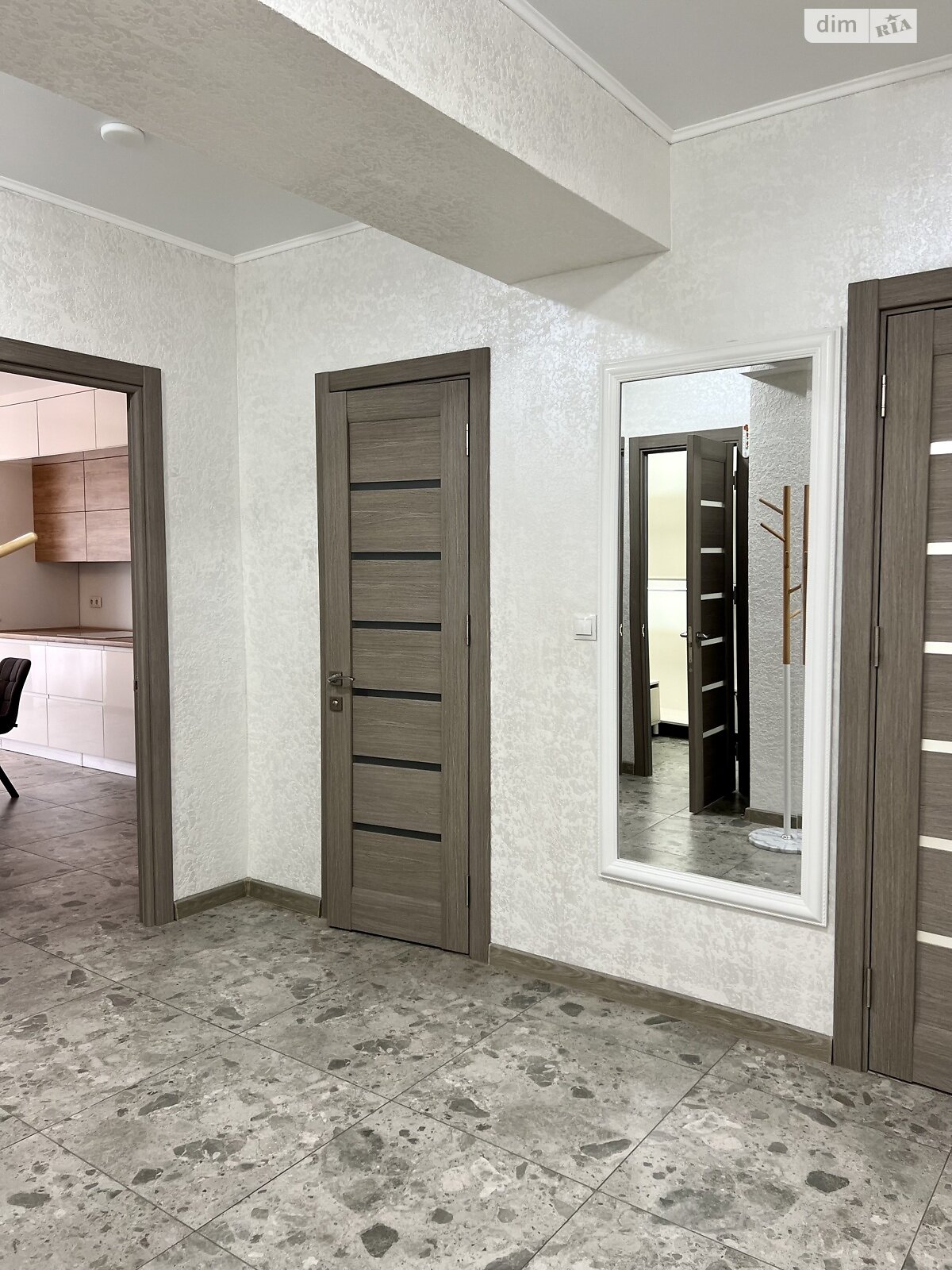 Продажа двухкомнатной квартиры в Ивано-Франковске, на ул. Андрея Мельника, район Центр фото 1