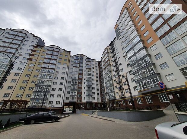 Продаж двокімнатної квартири в Івано-Франківську на вул. Бандери Степана район Центр фото 1 Продаж двокімнатної квартири в Івано-Франківську на вул. Бандери Степана район Центр фото 1