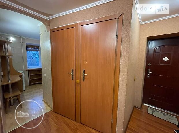 Продаж трикімнатної квартири в Івано-Франківську на вул. Бандери Степана 10 район Центр фото 1 Продаж трикімнатної квартири в Івано-Франківську на вул. Бандери Степана 10 район Центр фото 1