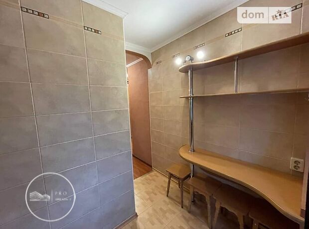 Продаж трикімнатної квартири в Івано-Франківську на вул. Бандери Степана 10 район Центр фото 1 Продаж трикімнатної квартири в Івано-Франківську на вул. Бандери Степана 10 район Центр фото 1