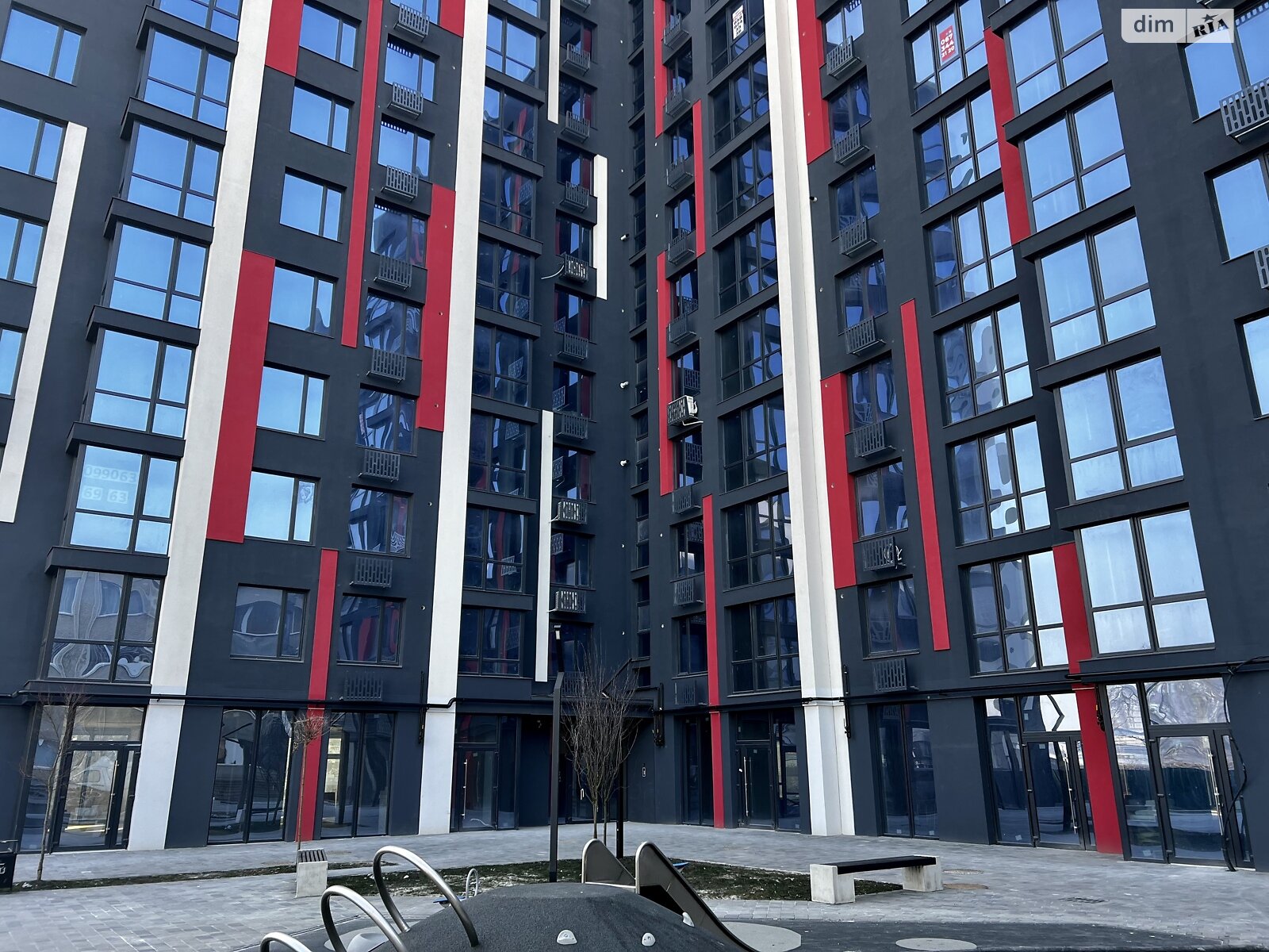 Продажа однокомнатной квартиры в Ивано-Франковске, на ул. Бандеры Степана 79, район Центр фото 1 Продажа однокомнатной квартиры в Ивано-Франковске, на ул. Бандеры Степана 79, район Центр фото 1