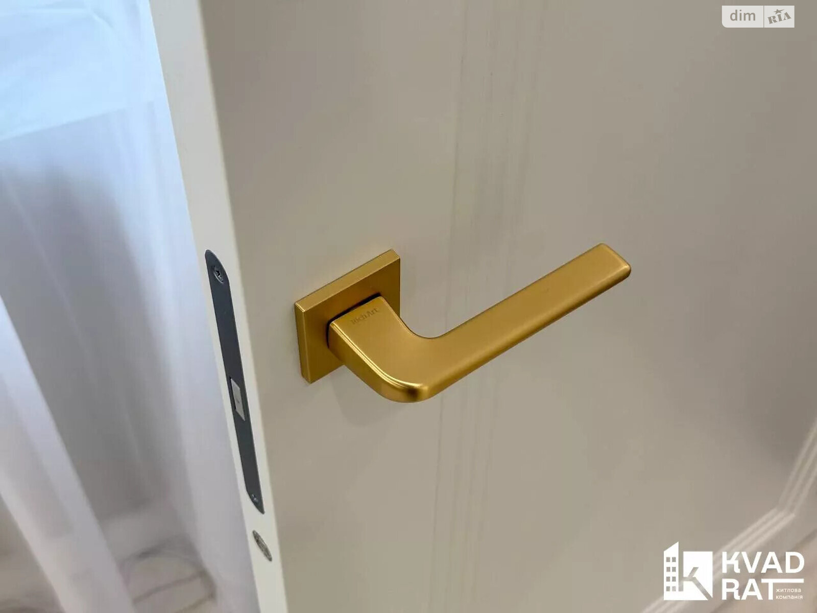 Продаж однокімнатної квартири в Івано-Франківську, на вул. Бандери Степана 79, кв. 90, район Центр фото 1 Продаж однокімнатної квартири в Івано-Франківську, на вул. Бандери Степана 79, кв. 90, район Центр фото 1