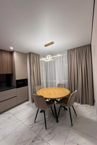 Продажа двухкомнатной квартиры в Ивано-Франковске, на ул. Бандеры Степана 79, район Центр фото 2