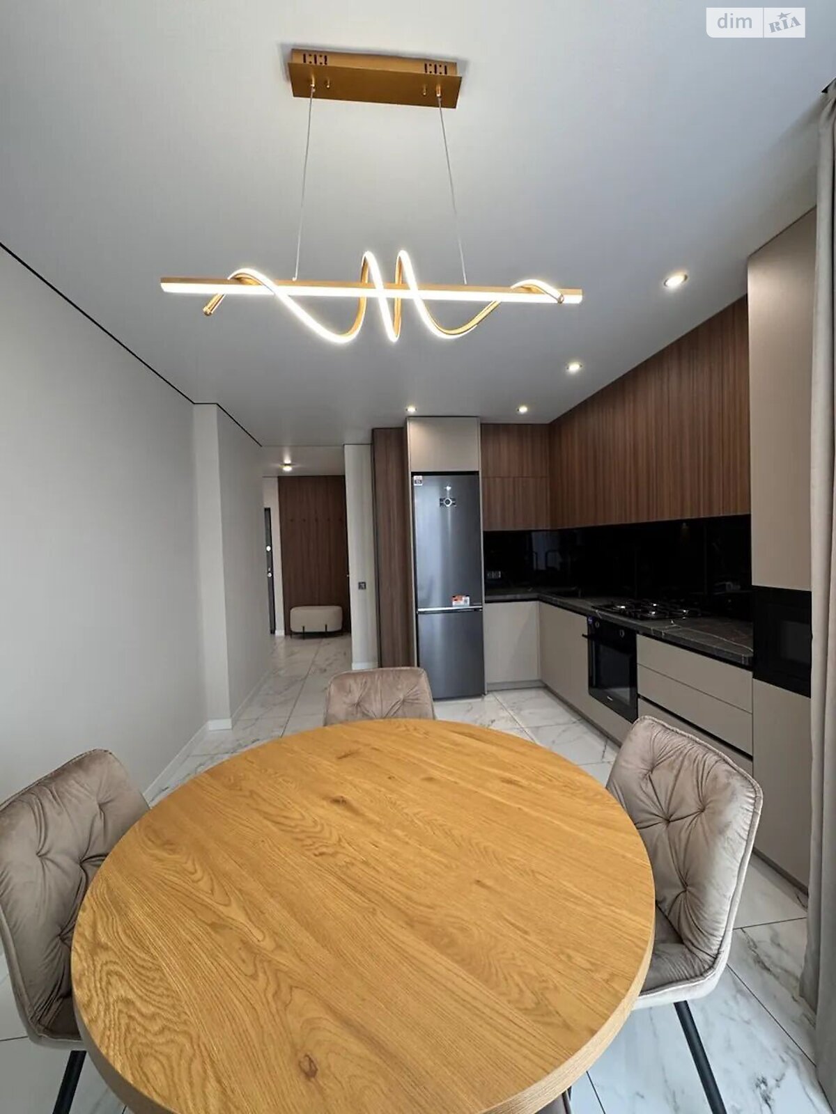 Продажа двухкомнатной квартиры в Ивано-Франковске, на ул. Бандеры Степана 79, район Центр фото 1