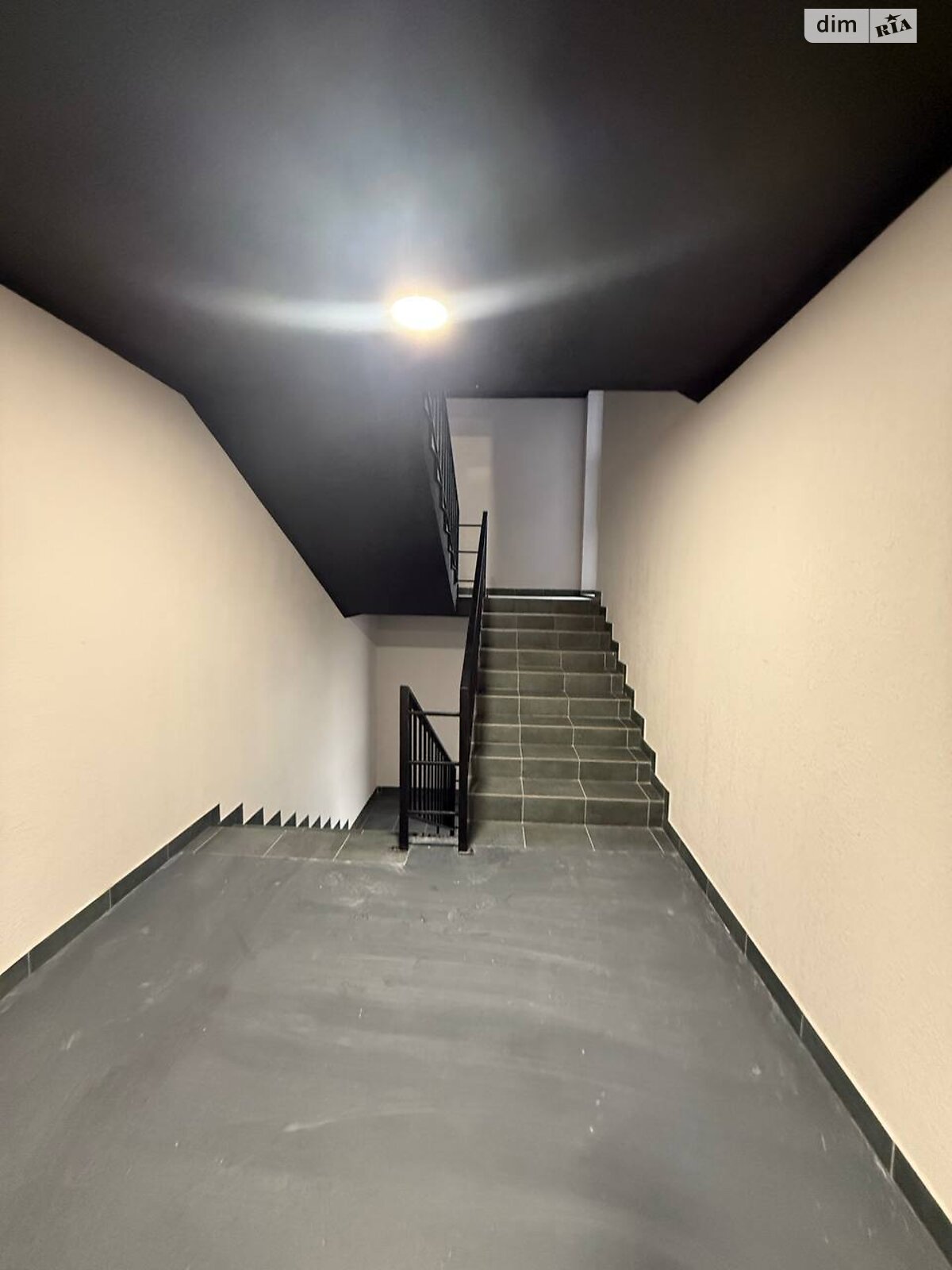 Продажа двухкомнатной квартиры в Ивано-Франковске, на ул. Бандеры Степана 79, район Центр фото 1