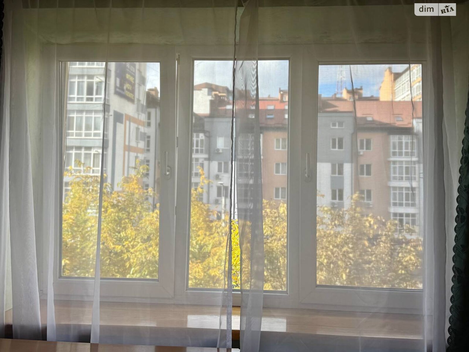 Продажа трехкомнатной квартиры в Ивано-Франковске, на ул. Бандеры Степана 4, кв. 45, район Центр фото 1