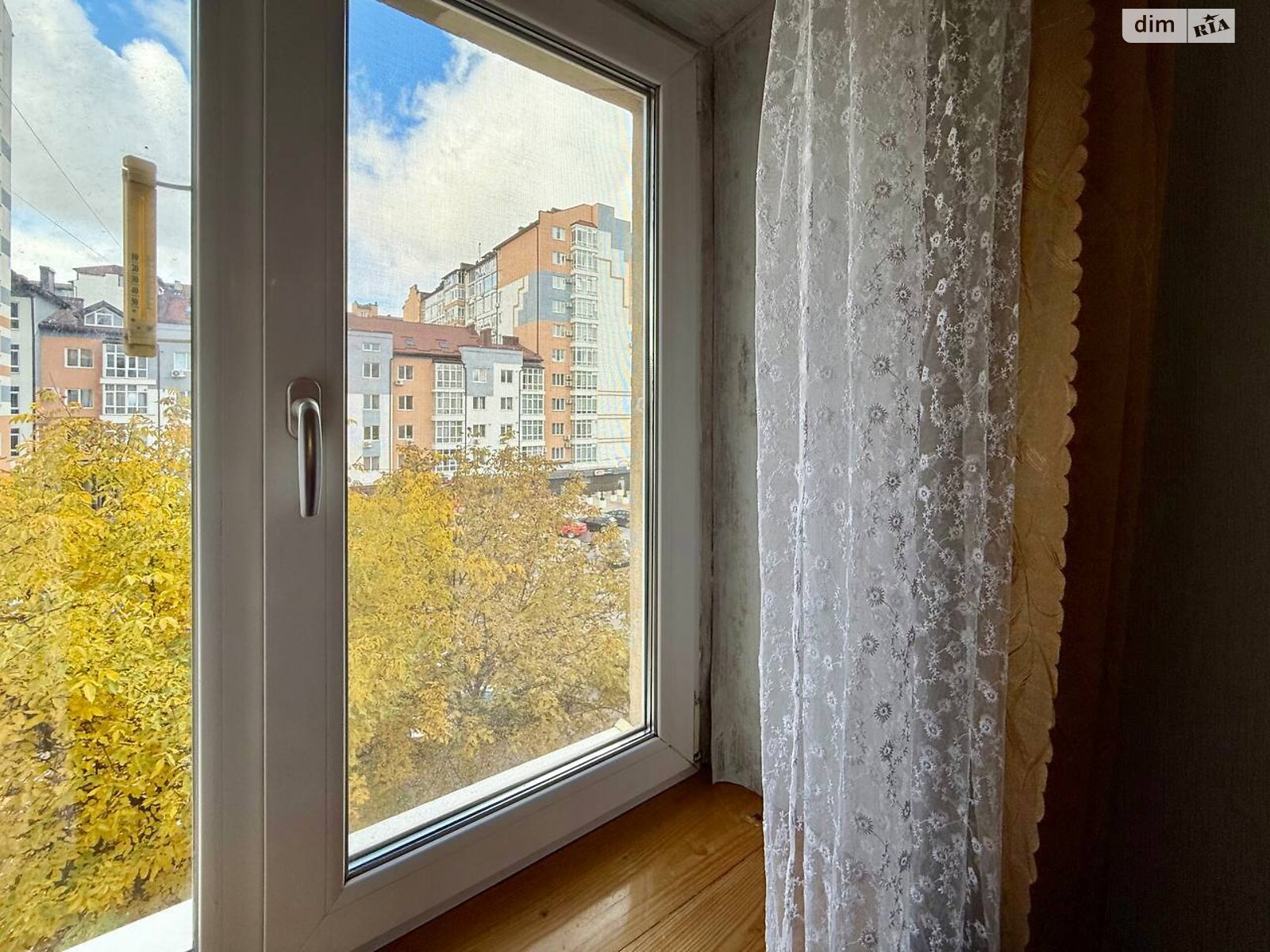 Продажа трехкомнатной квартиры в Ивано-Франковске, на ул. Бандеры Степана 4, кв. 45, район Центр фото 1