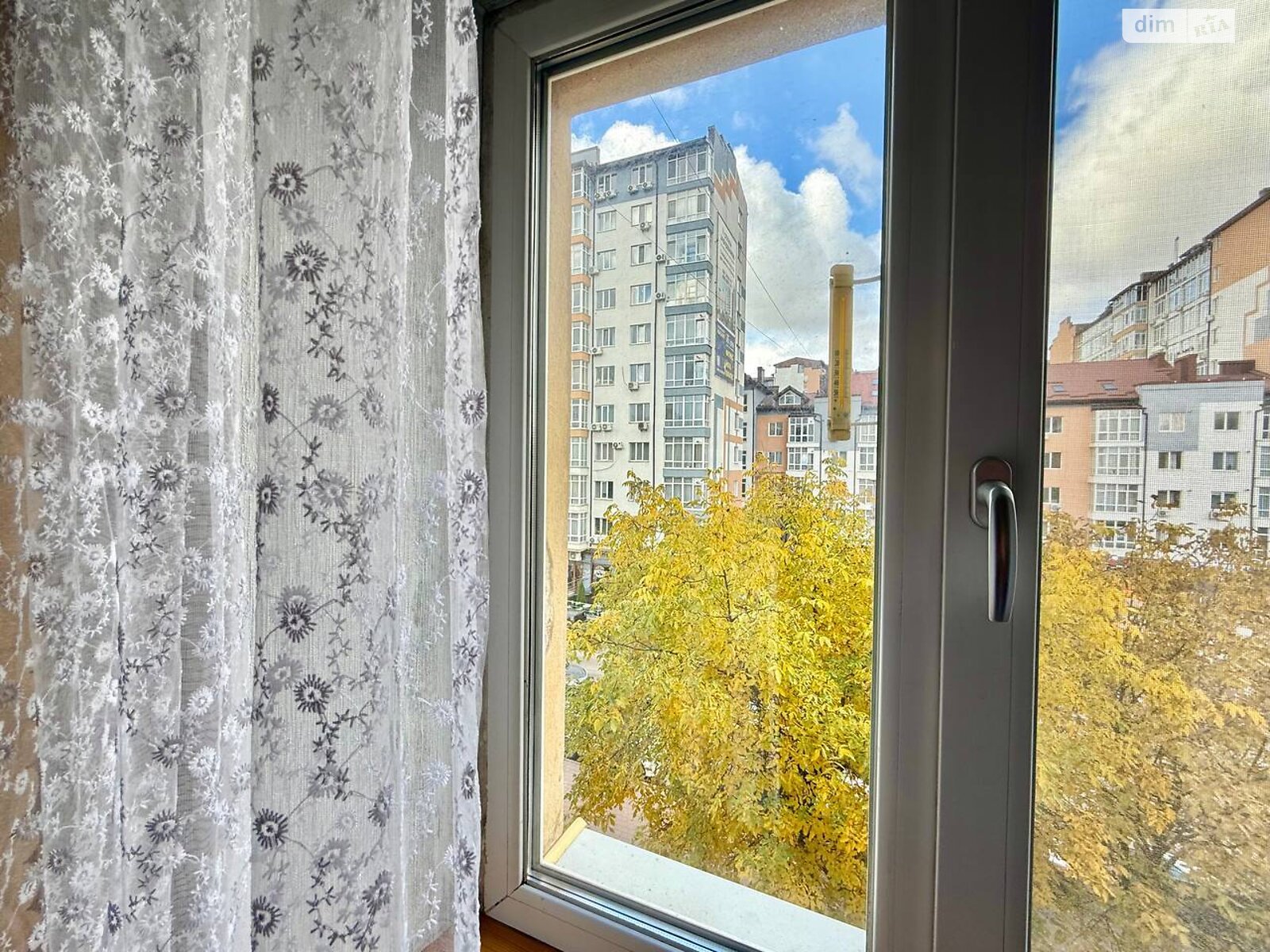 Продажа трехкомнатной квартиры в Ивано-Франковске, на ул. Бандеры Степана 4, кв. 45, район Центр фото 1