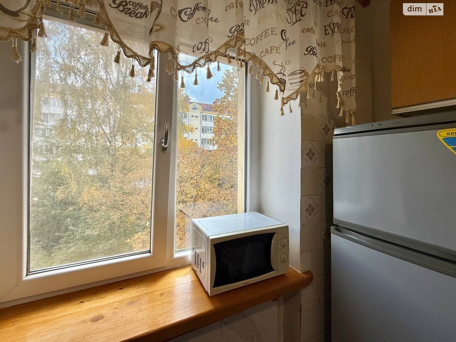 Продажа трехкомнатной квартиры в Ивано-Франковске, на ул. Бандеры Степана 4, кв. 45, район Центр фото 1