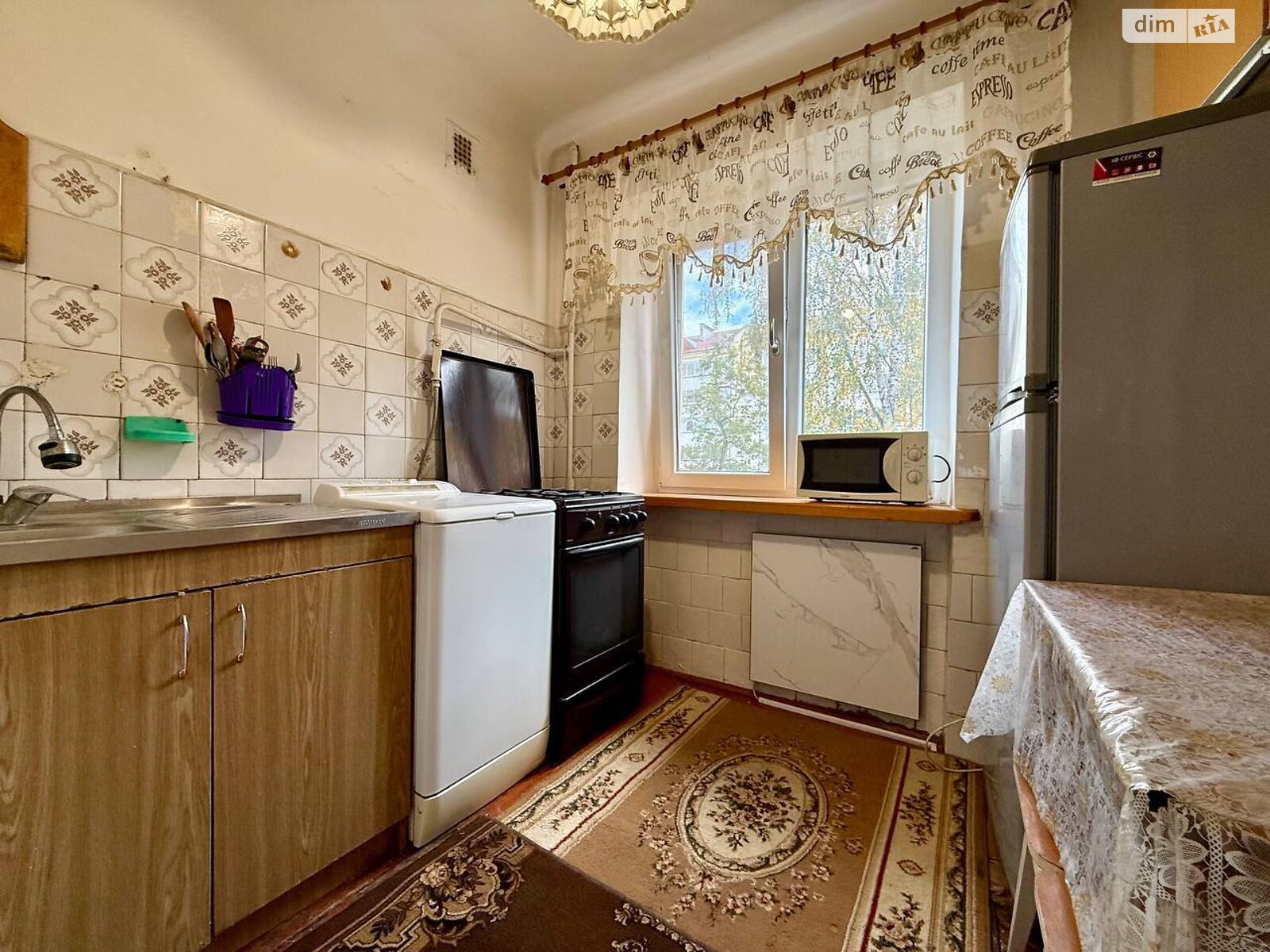 Продажа трехкомнатной квартиры в Ивано-Франковске, на ул. Бандеры Степана 4, кв. 45, район Центр фото 1