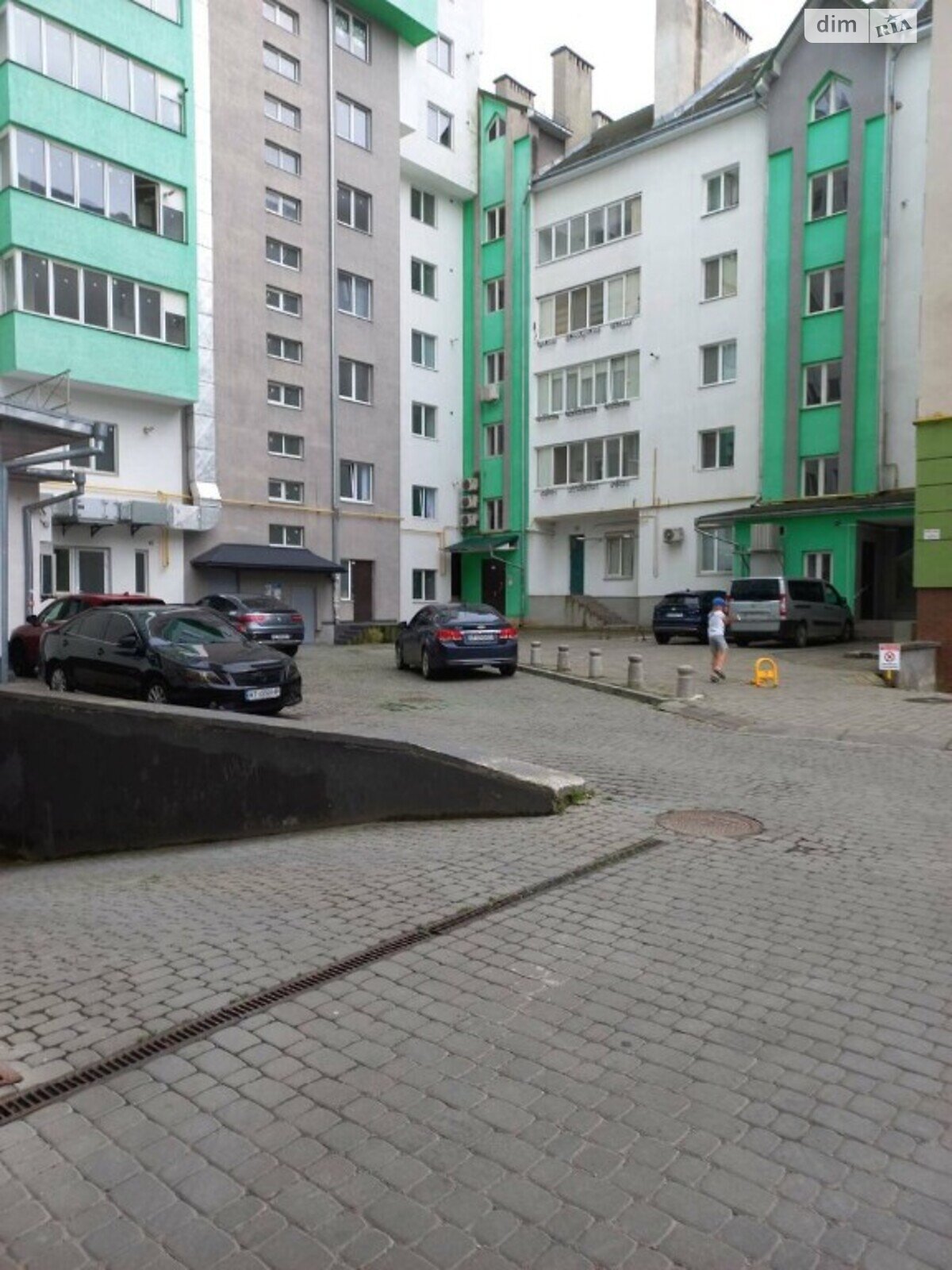 Продажа трехкомнатной квартиры в Ивано-Франковске, на ул. Бельведерська 23, район Центр фото 1 Продажа трехкомнатной квартиры в Ивано-Франковске, на ул. Бельведерська 23, район Центр фото 1