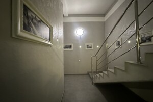 Продаж трикімнатної квартири в Івано-Франківську, на вул. Бельведерська 32А, кв. 55, район Центр фото 2