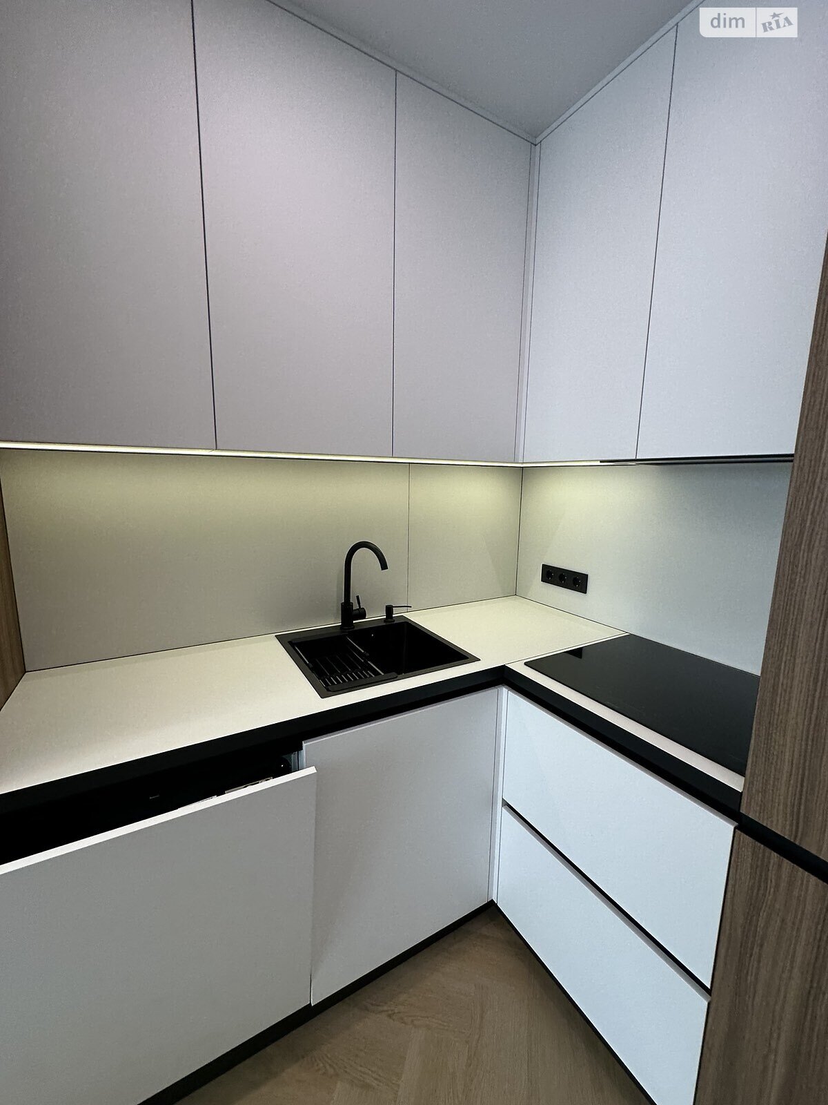 Продаж однокімнатної квартири в Івано-Франківську, на вул. Бельведерська 32Б, район Центр фото 1