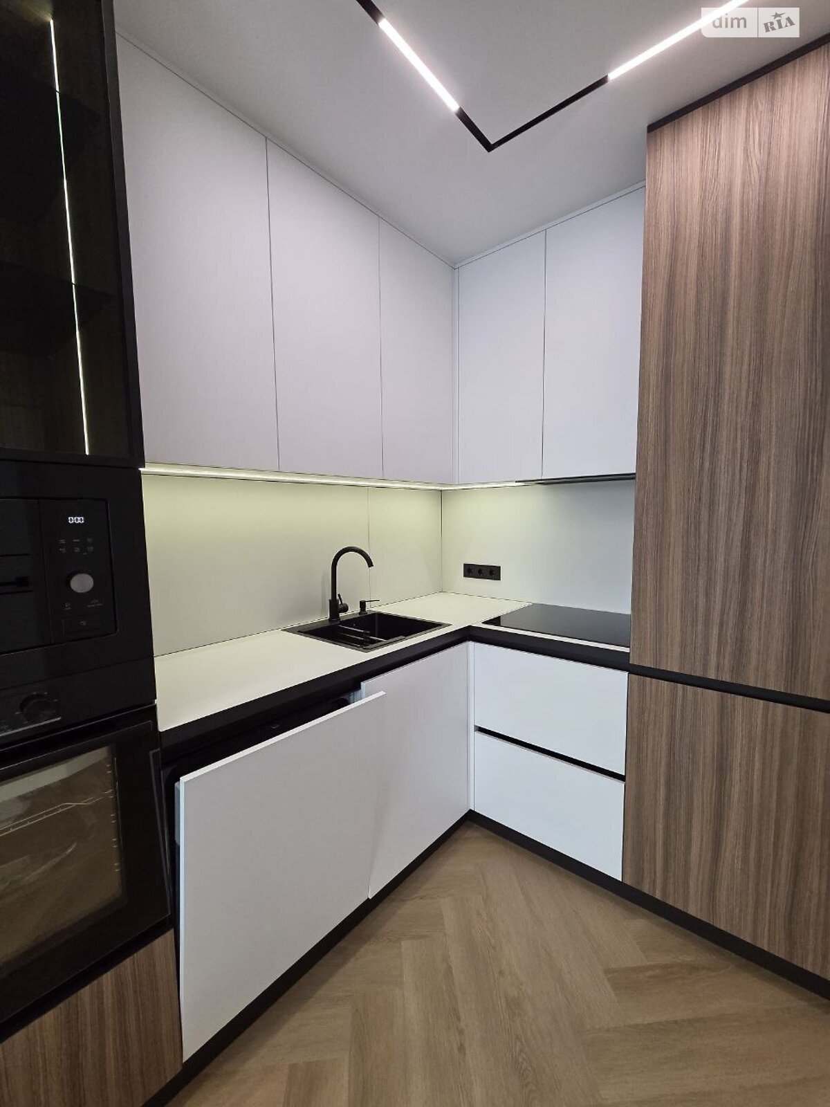 Продаж однокімнатної квартири в Івано-Франківську, на вул. Бельведерська 32Б, район Центр фото 1