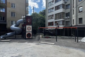 Продаж однокімнатної квартири в Івано-Франківську, на вул. Бельведерська 40Б, район Центр фото 2