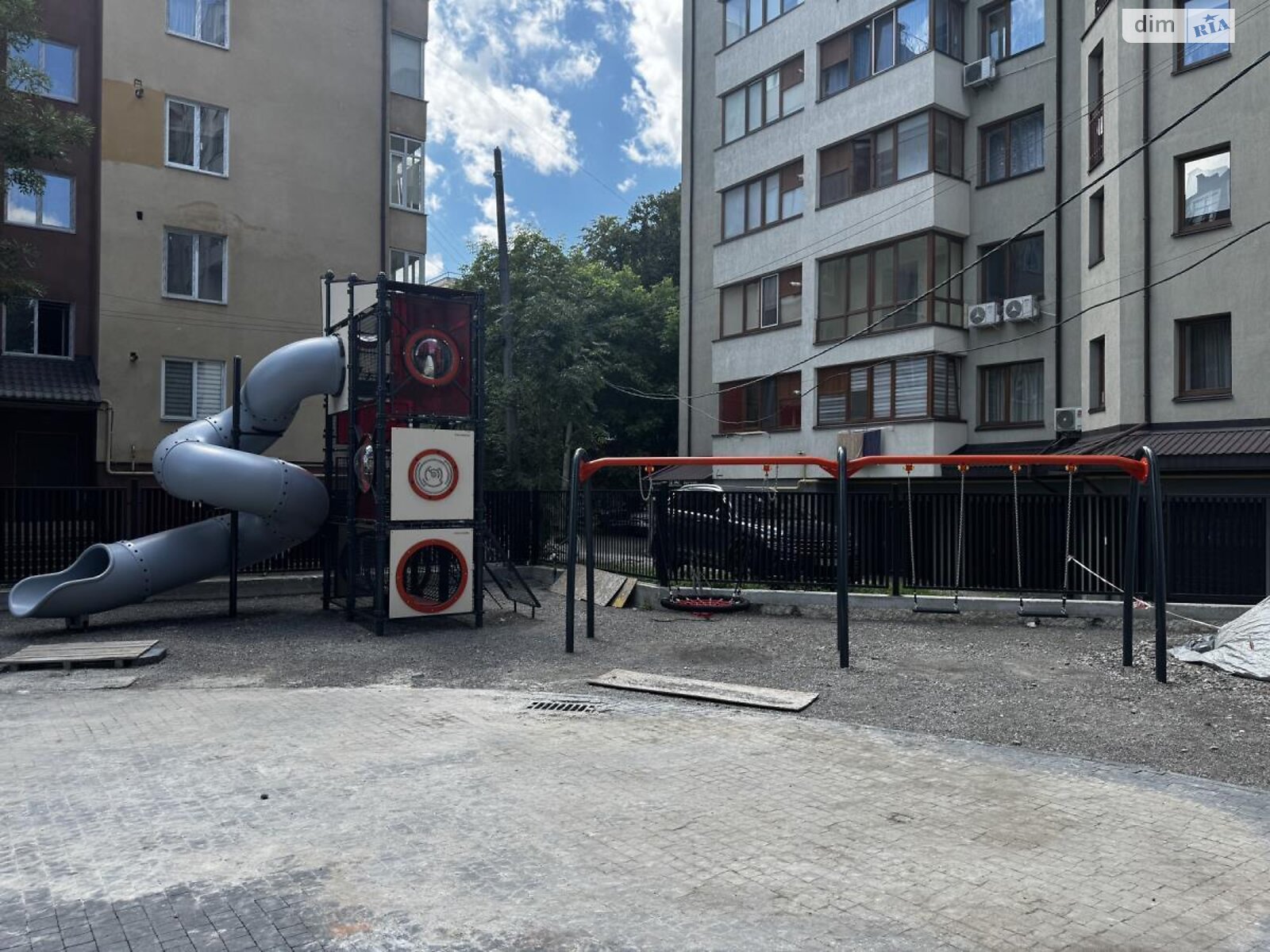 Продаж однокімнатної квартири в Івано-Франківську, на вул. Бельведерська 40Б, район Центр фото 1