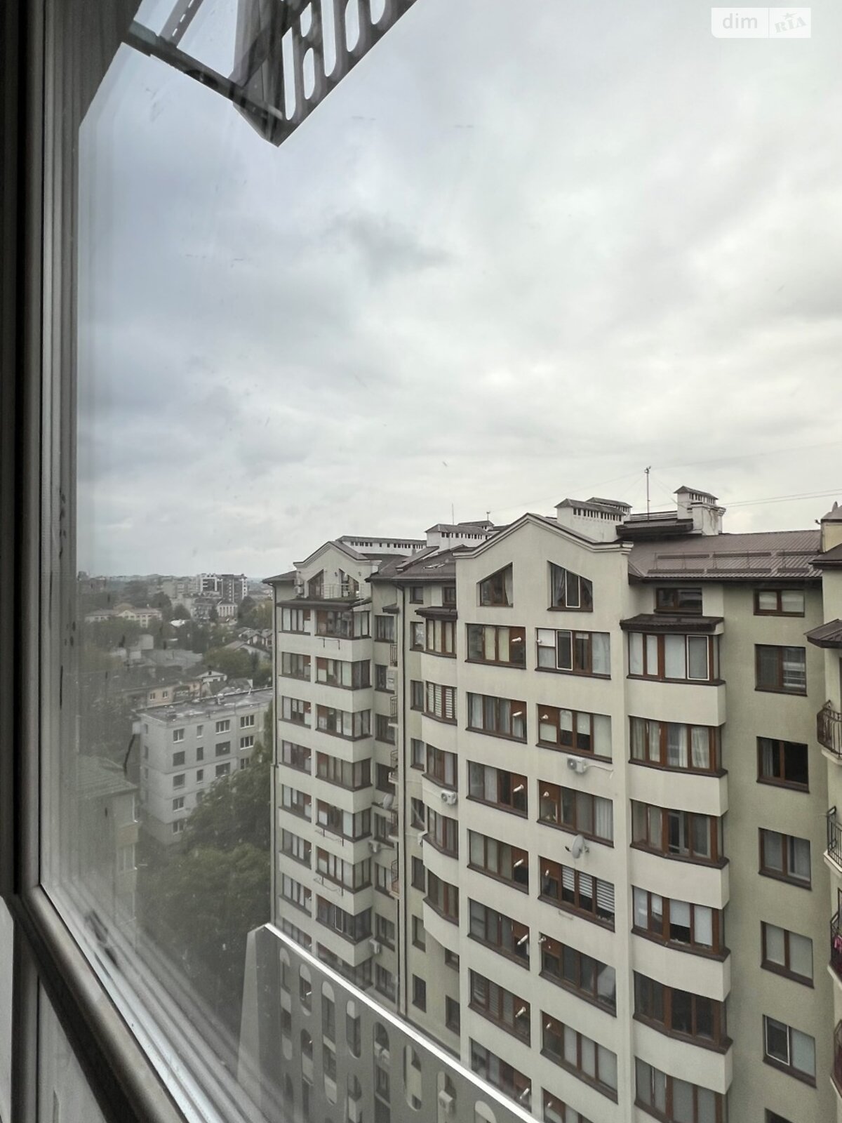 Продаж однокімнатної квартири в Івано-Франківську, на вул. Бельведерська 40Б, район Центр фото 1