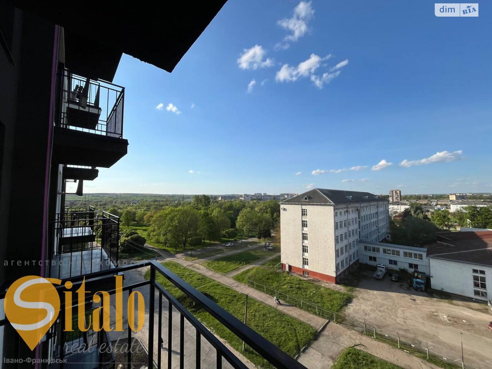 Продаж однокімнатної квартири в Івано-Франківську, на вул. Флотська 10Б, район Центр фото 2 Продаж однокімнатної квартири в Івано-Франківську, на вул. Флотська 10Б, район Центр фото 2