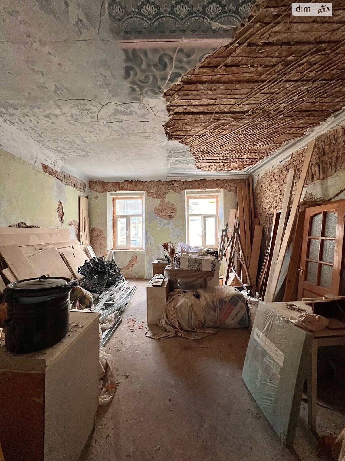 Продаж двокімнатної квартири в Івано-Франківську, на вул. Галицька 35, район Центр фото 1 Продаж двокімнатної квартири в Івано-Франківську, на вул. Галицька 35, район Центр фото 1
