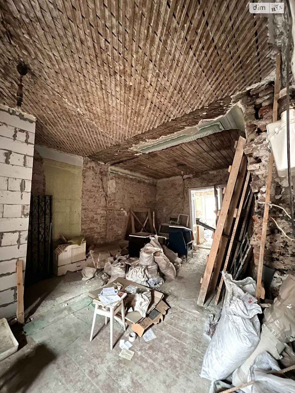 Продаж двокімнатної квартири в Івано-Франківську, на вул. Галицька 35, район Центр фото 1 Продаж двокімнатної квартири в Івано-Франківську, на вул. Галицька 35, район Центр фото 1